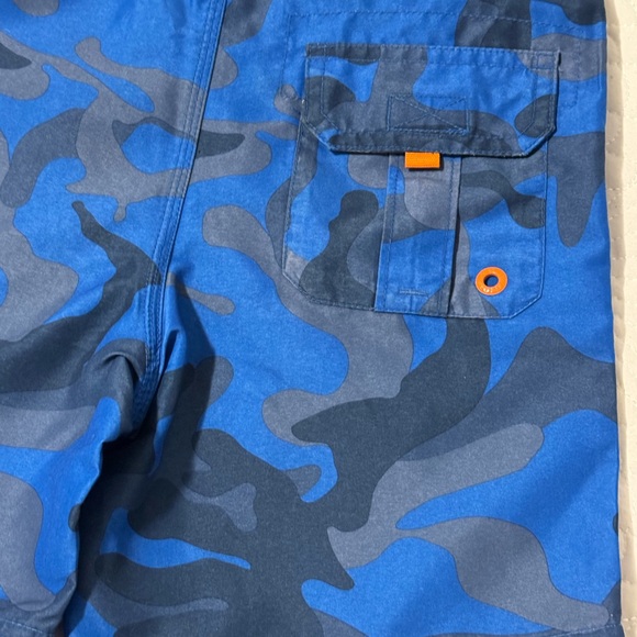 Gap Swim Trunks- Kids Size S (6-7 yrs) - Picture 11 of 16